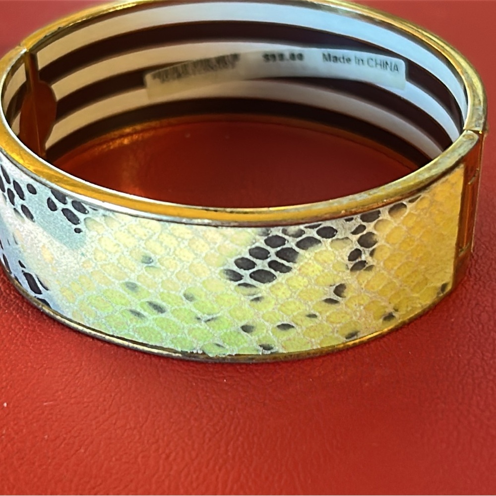 Henri Bendel Gold and Multicolor Bracelet - Picture 3 of 4